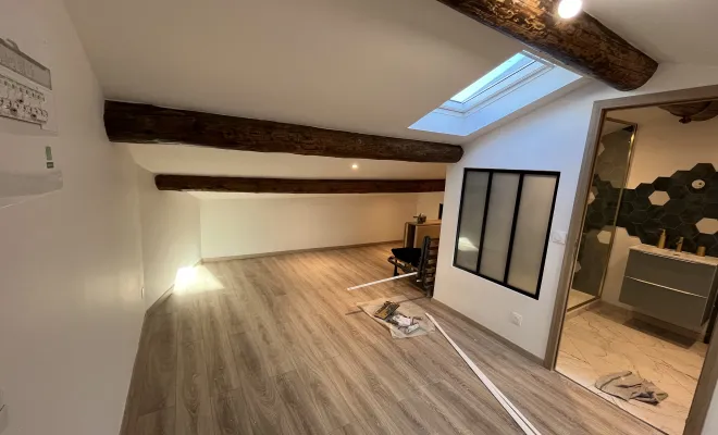 Création d'un espace de vie à Marseille dans une maison ancienne, Septèmes-les-Vallons, SRTC